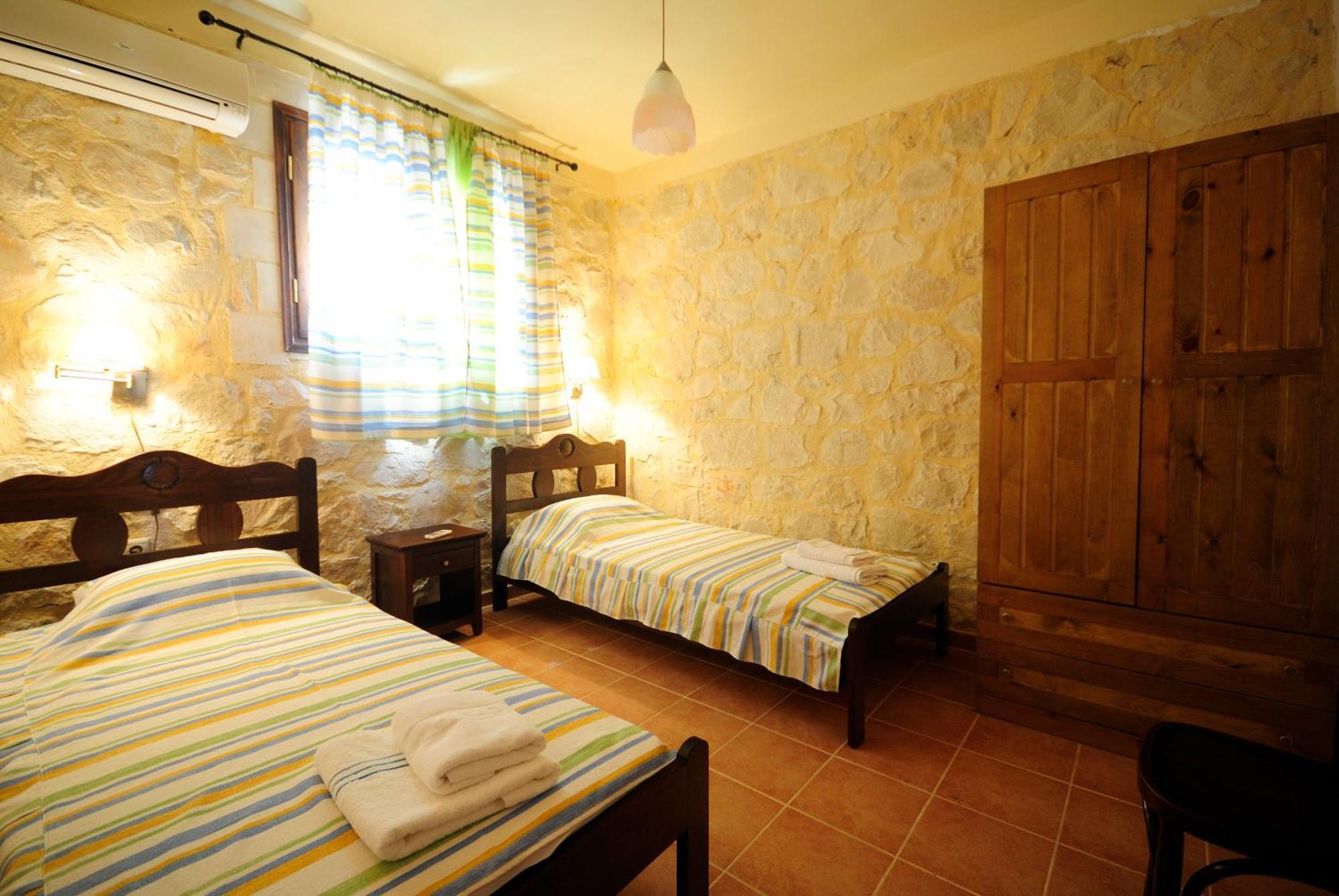 Ville Du Soleil - Exclusive Homes With Rustic Charm And Sensational Views Of The Mediterranean Sea Makrýgialos 外观 照片