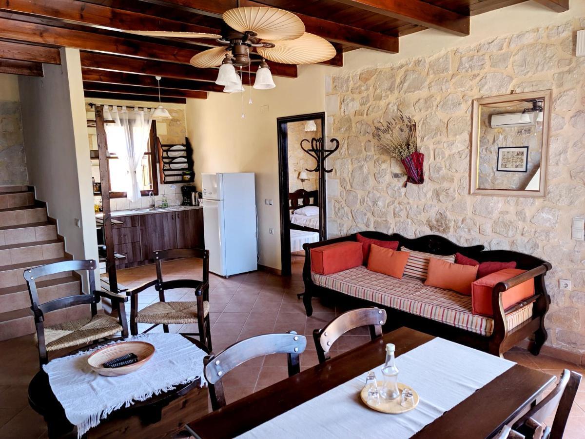 Ville Du Soleil - Exclusive Homes With Rustic Charm And Sensational Views Of The Mediterranean Sea Makrýgialos 外观 照片
