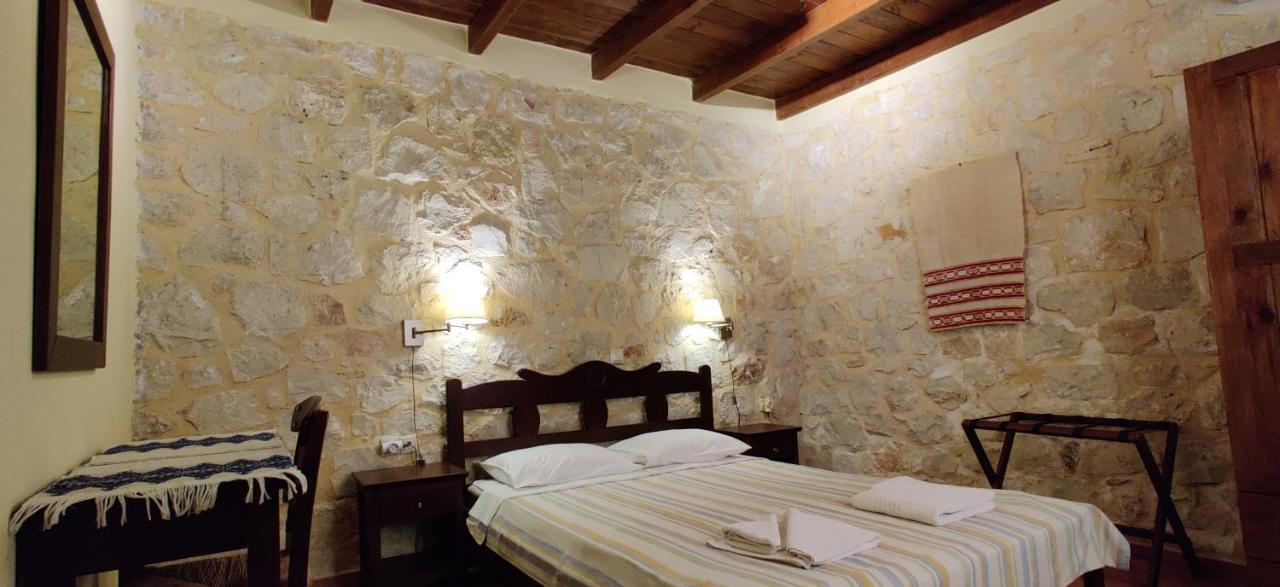 Ville Du Soleil - Exclusive Homes With Rustic Charm And Sensational Views Of The Mediterranean Sea Makrýgialos 外观 照片