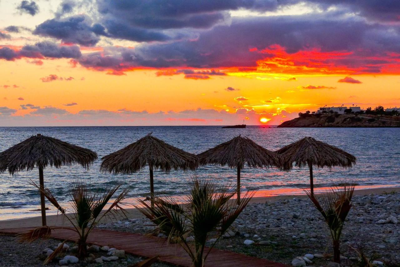 Ville Du Soleil - Exclusive Homes With Rustic Charm And Sensational Views Of The Mediterranean Sea Makrýgialos 外观 照片